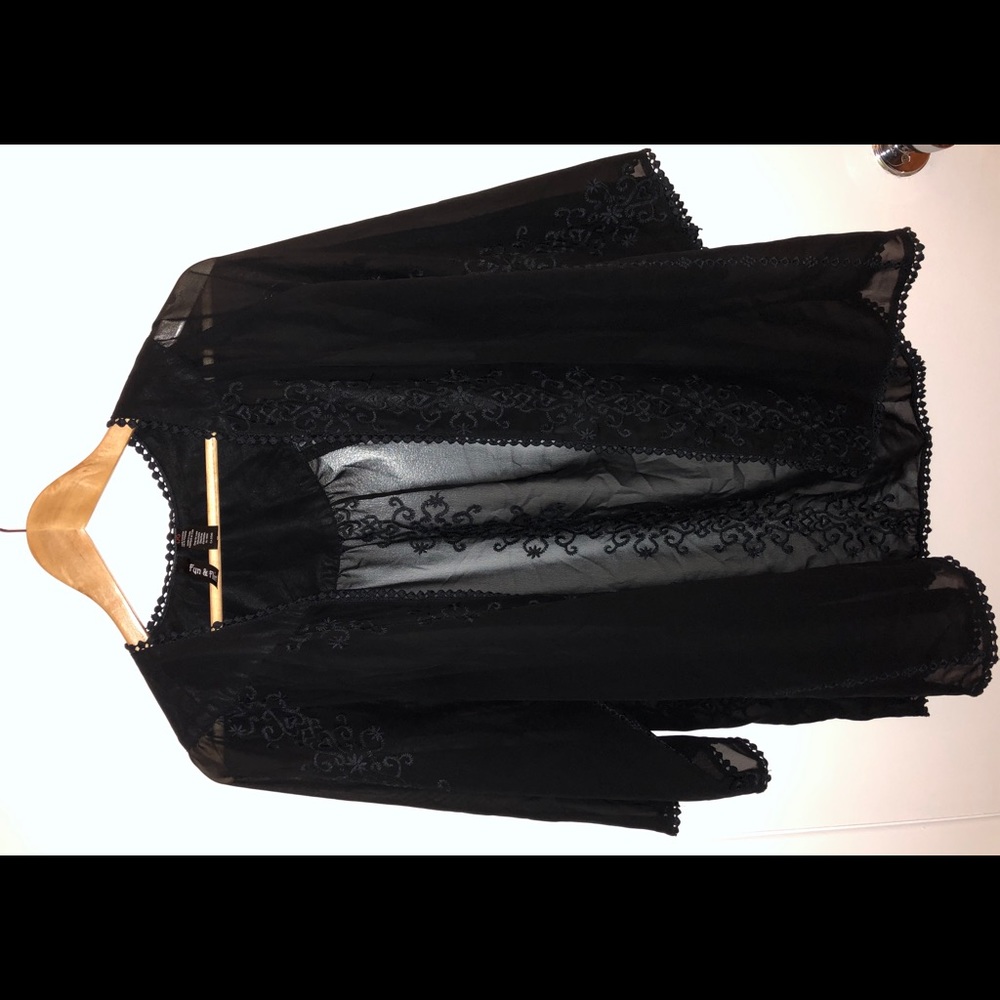 Fun & Flirt black kimono cardigan- size large